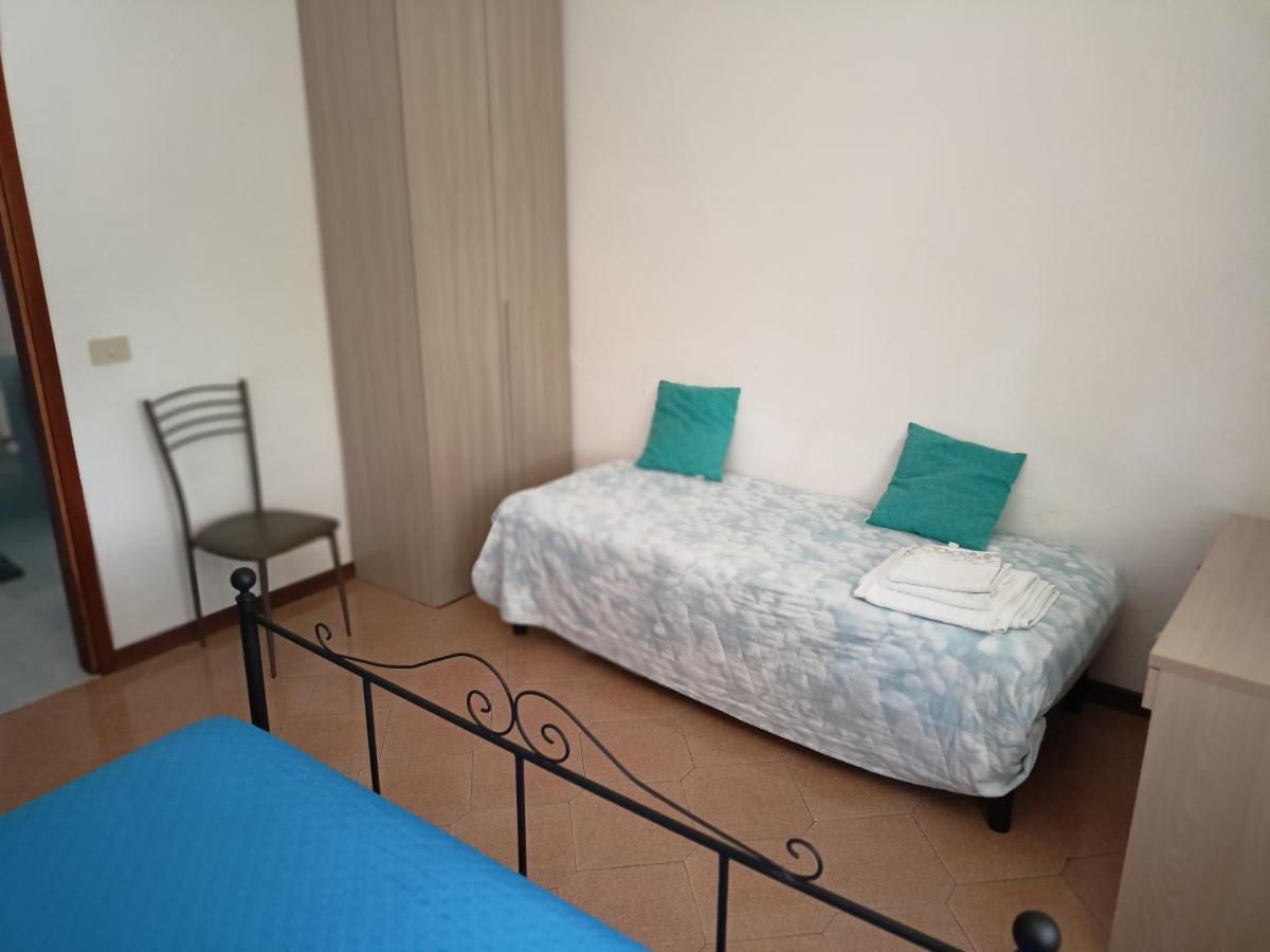 Marco - Camere Con Bagno Privato Vicino Al Centro Foligno Zewnętrze zdjęcie