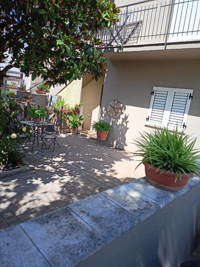 Marco - Camere Con Bagno Privato Vicino Al Centro Foligno Zewnętrze zdjęcie